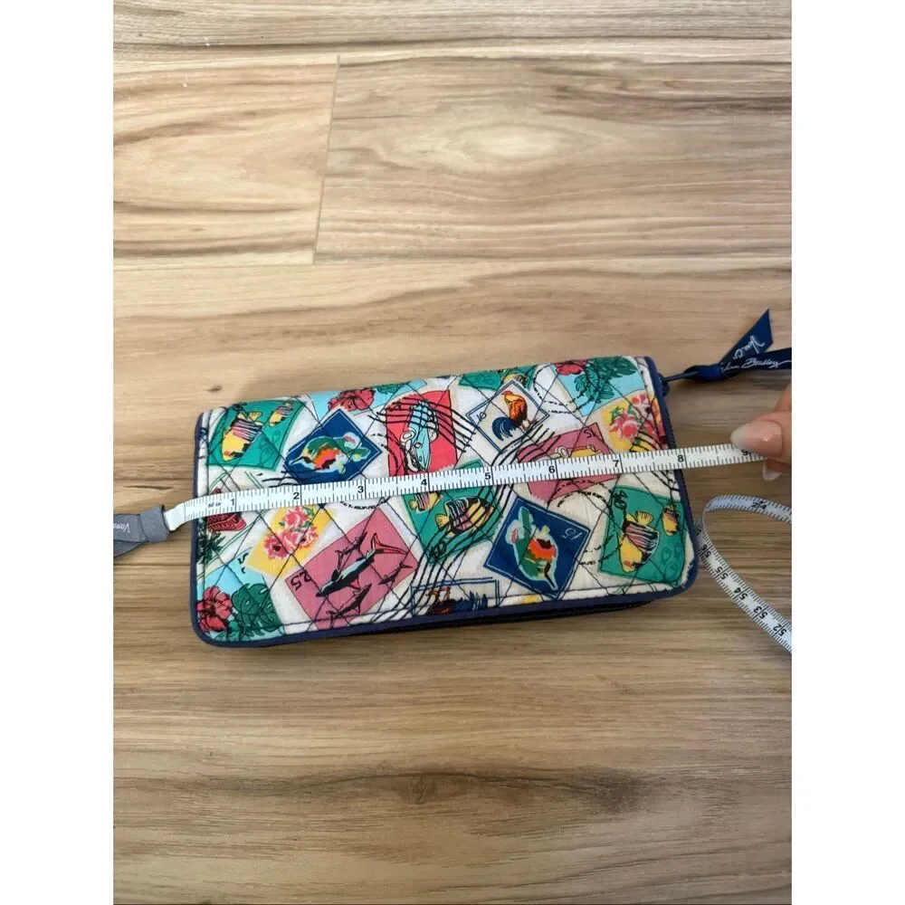 Vera Bradley Womens Multicolor Cuban Stamps Quilted Grab and Go Wristlet Wallet - Picture 5 of 7